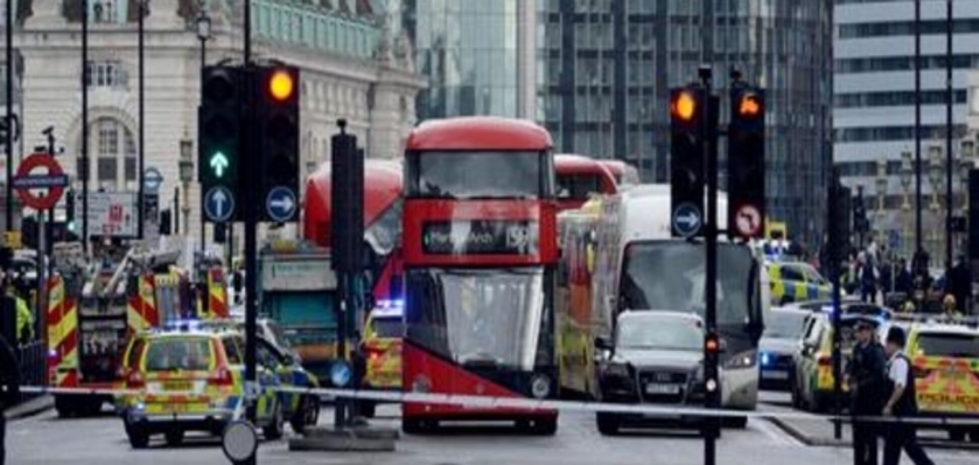 У Лондоні поліція підстрелила нападника поблизу будівлі парламенту