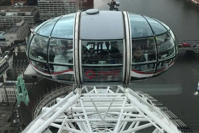 Теракт в Лондоне: люди на несколько часов застряли на колесе обозрения. Новые фото и видео