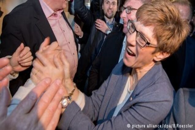 Радість у партії Меркель після виборів у Саарі: 'Шульца можна перемагати'