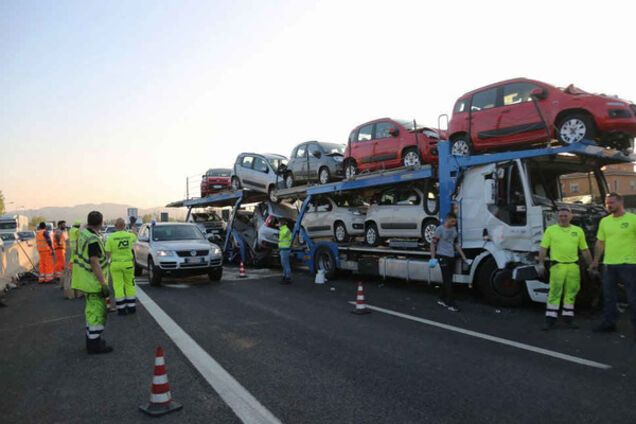 Масштабное ДТП в Италии