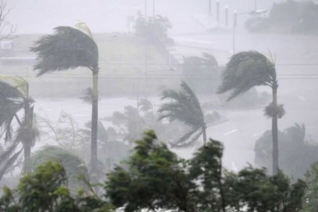 Циклон \'Дебби\'