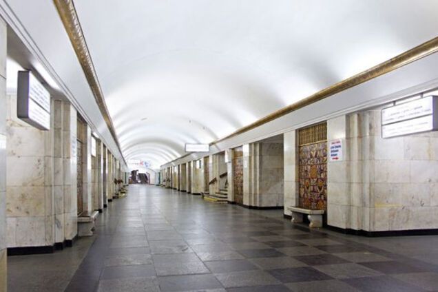 Метро \'Хрещатик\'