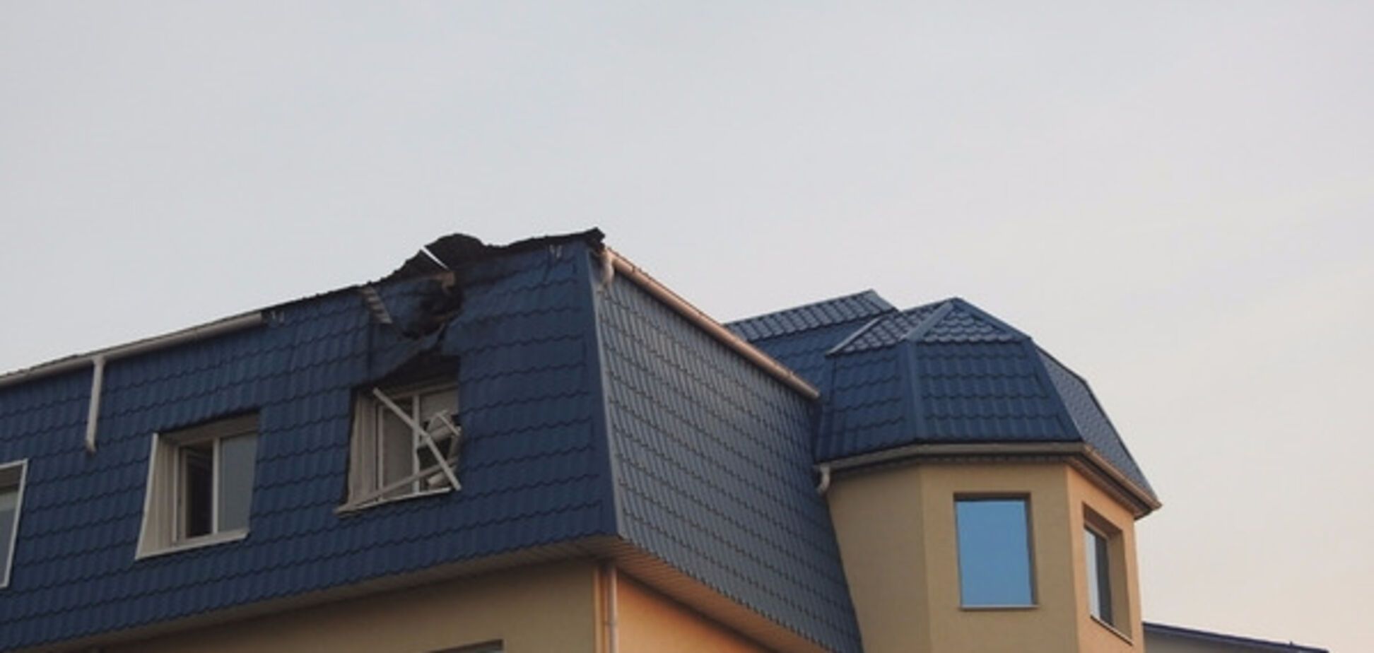 Обстрел консульства Польши в Луцке