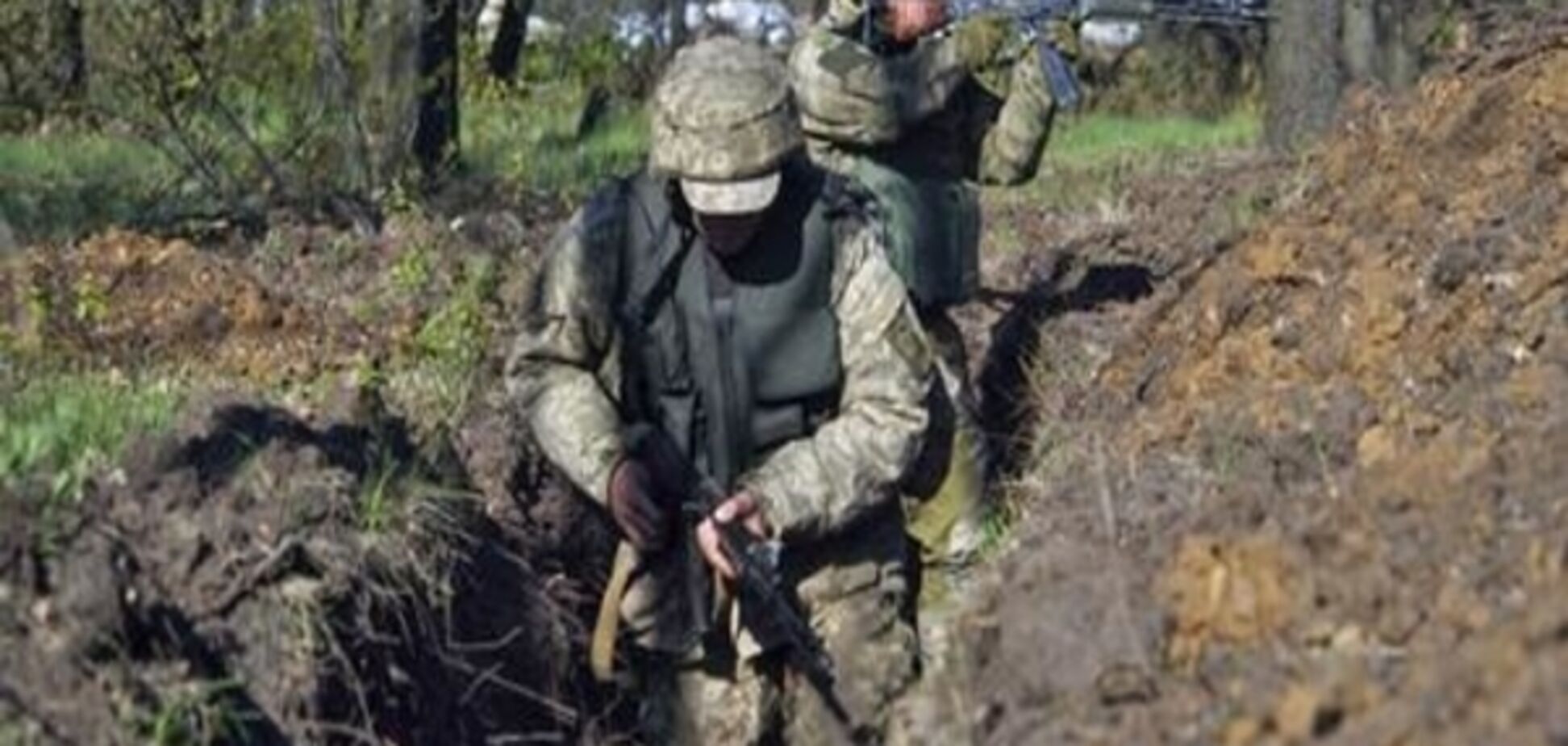 Київ: Двоє українських солдатів загинули на Донбасі 29 березня