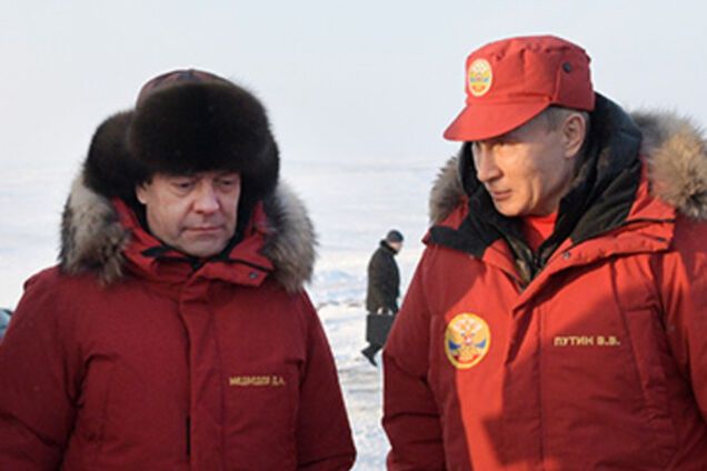 Медведев и Путин