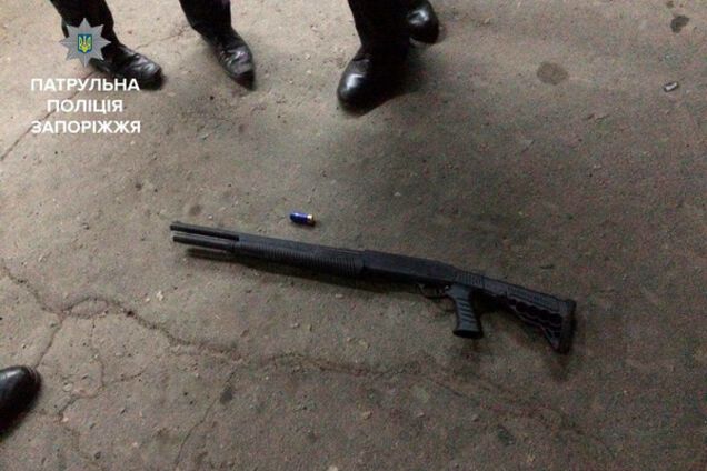 В Запорожье пьяный расстрелял посетителей ночного магазина из ружья (ВИДЕО, ФОТО)