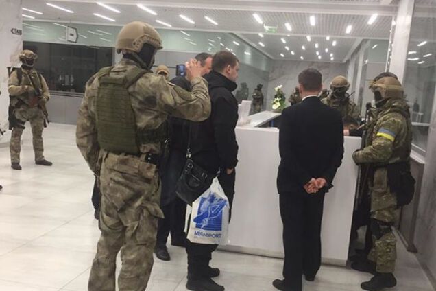 Обыск в АМКУ