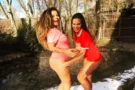 На снегу без одежды: российская певица опубликовала провокационные фото