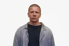 "Прекаріат": фотопроект Івана Зверталюка про людей, які обслуговують машини