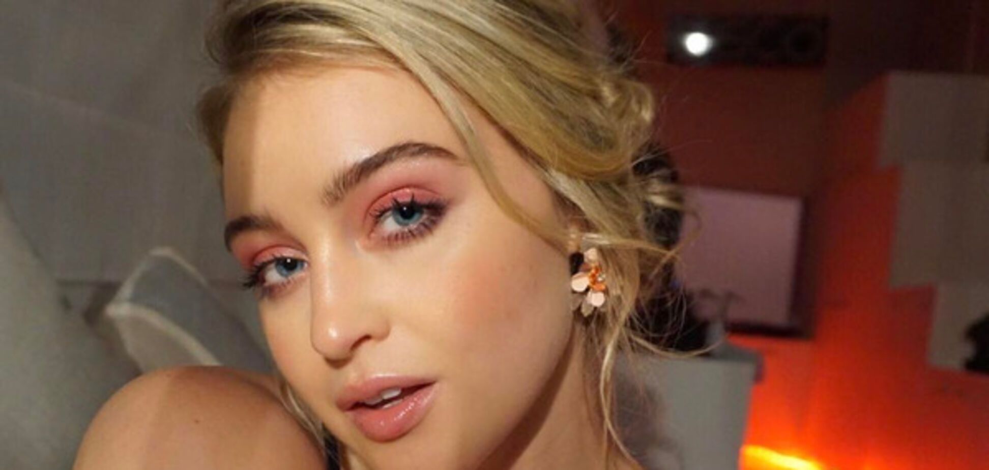 Искра Лоуренс