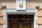 двери