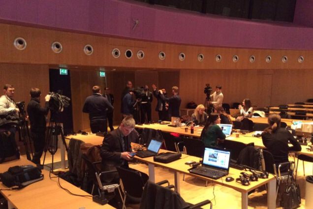 Верх цинизма: журналист показал, как пропаганда РФ освещает суд в Гааге