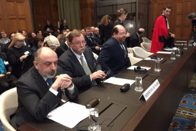 Российская сторона на суде в Гааге