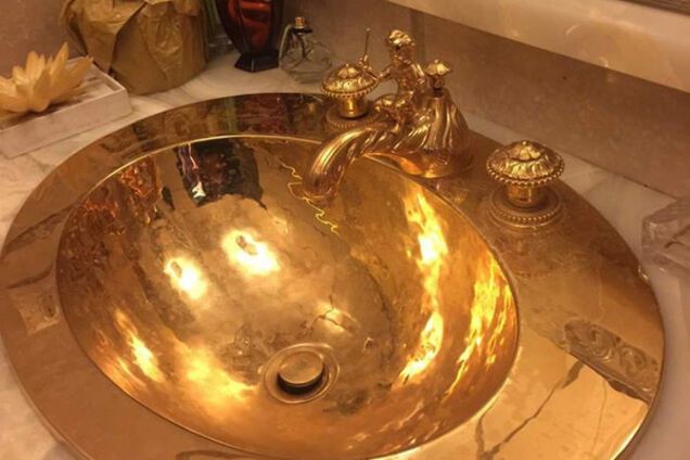 Золотий умивальник