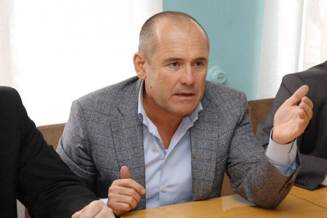 Известный народный депутат устроил взбучку сотрудникам Госгеокадастра (ВИДЕО)