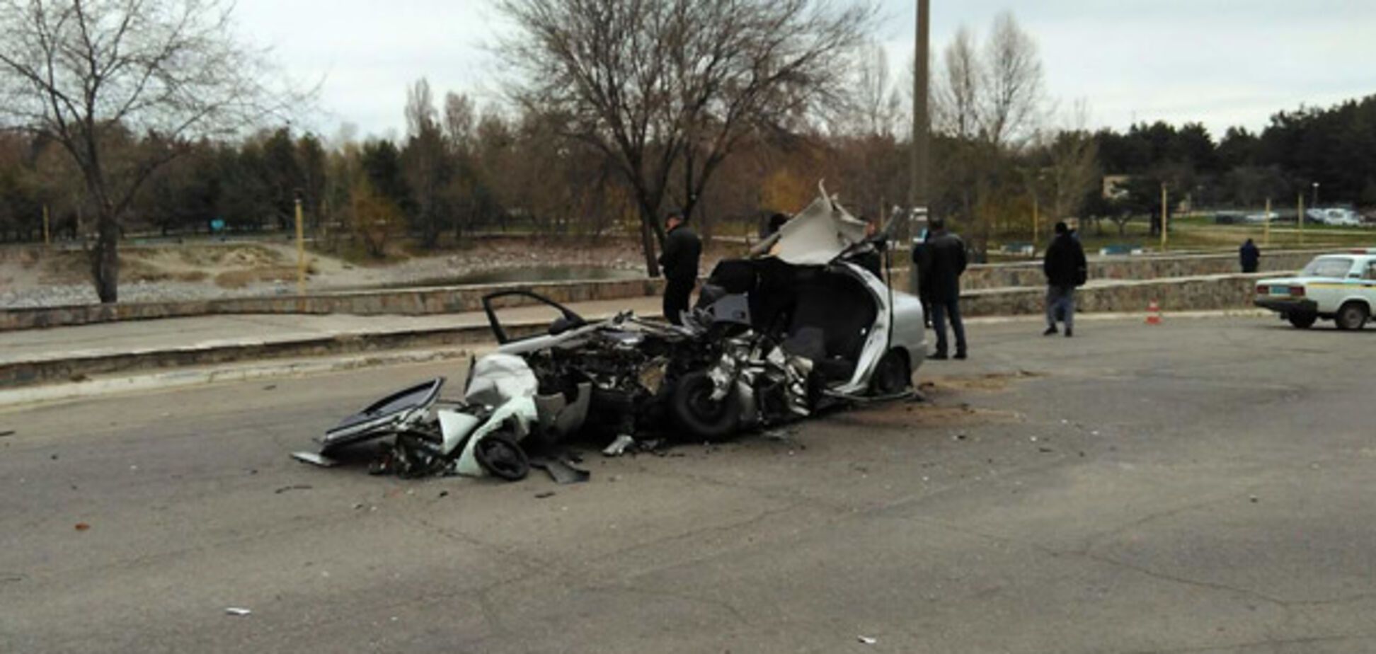 Жуткое ДТП в области: легковушка врезалась в грузовик, есть жертвы (ФОТО)