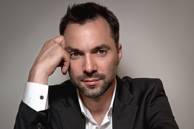 Арестович заявил о переезде в Россию