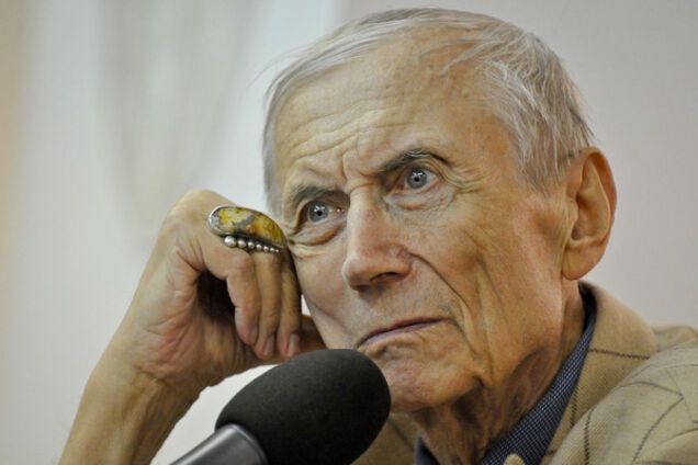 Евгений Евтушенко