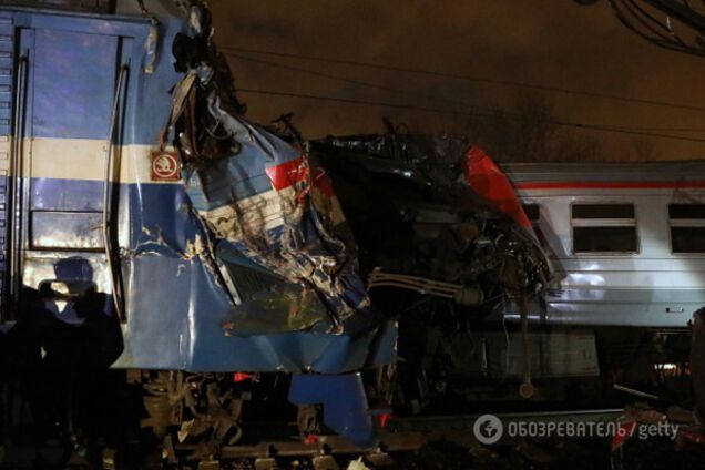 Авария поезда в России