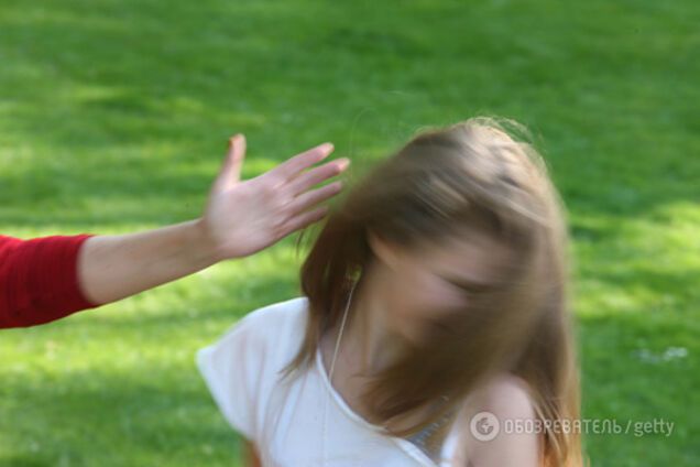 Избили девушку