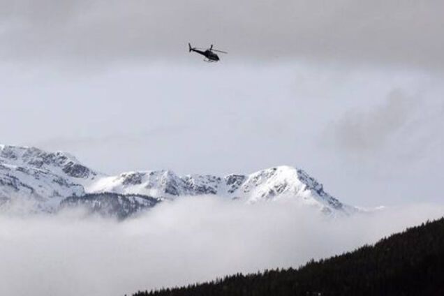 В горах Канады лавина накрыла группу туристов: жуткие фото