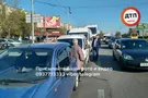 В Киеве фура протаранила пять автомобилей: опубликованы фото