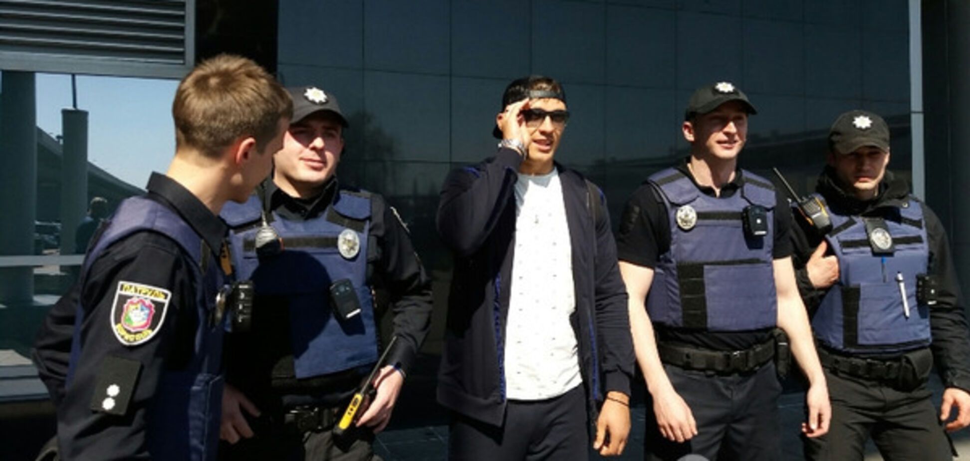 Александр Усик полиция