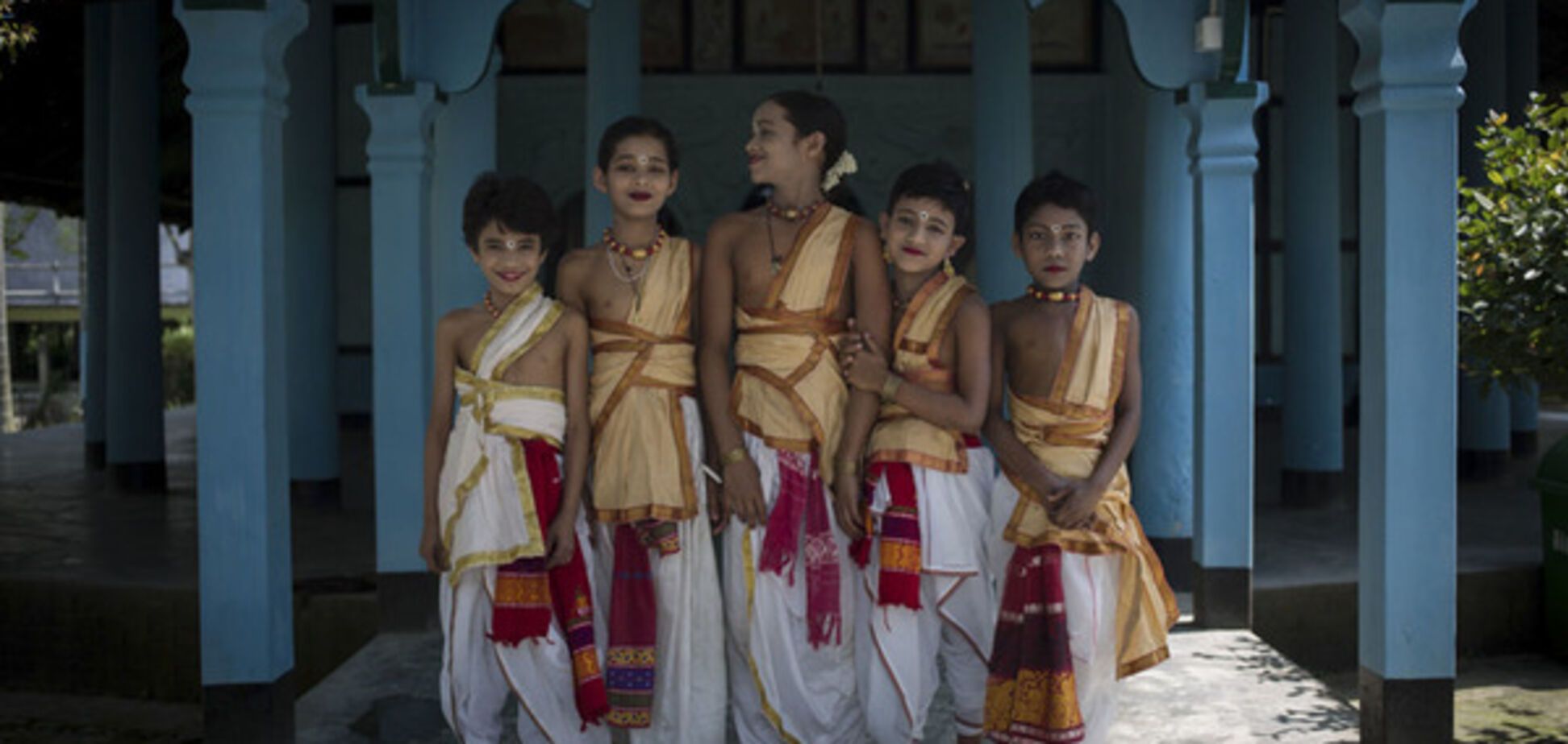 монахи бхакти