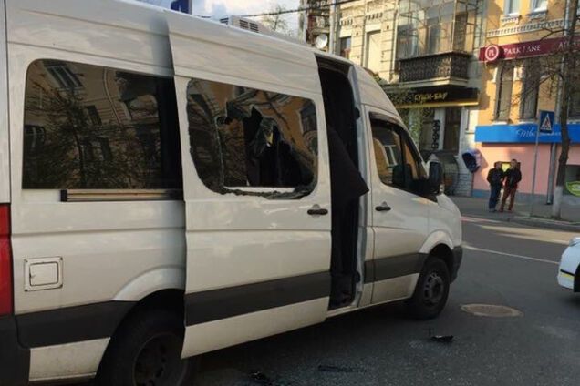 Расстрелянный фургон