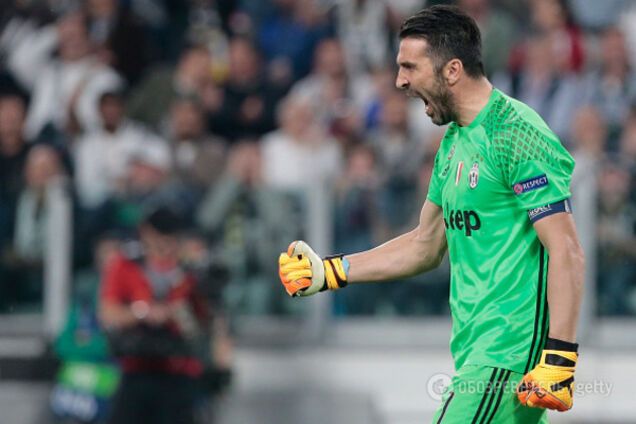 Джиджи Буффон сейв Барселона