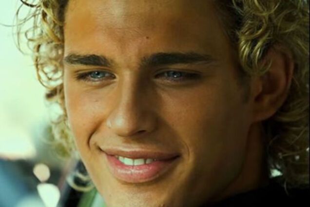 Василий Степанов выпал из окна: чем известен этот актер