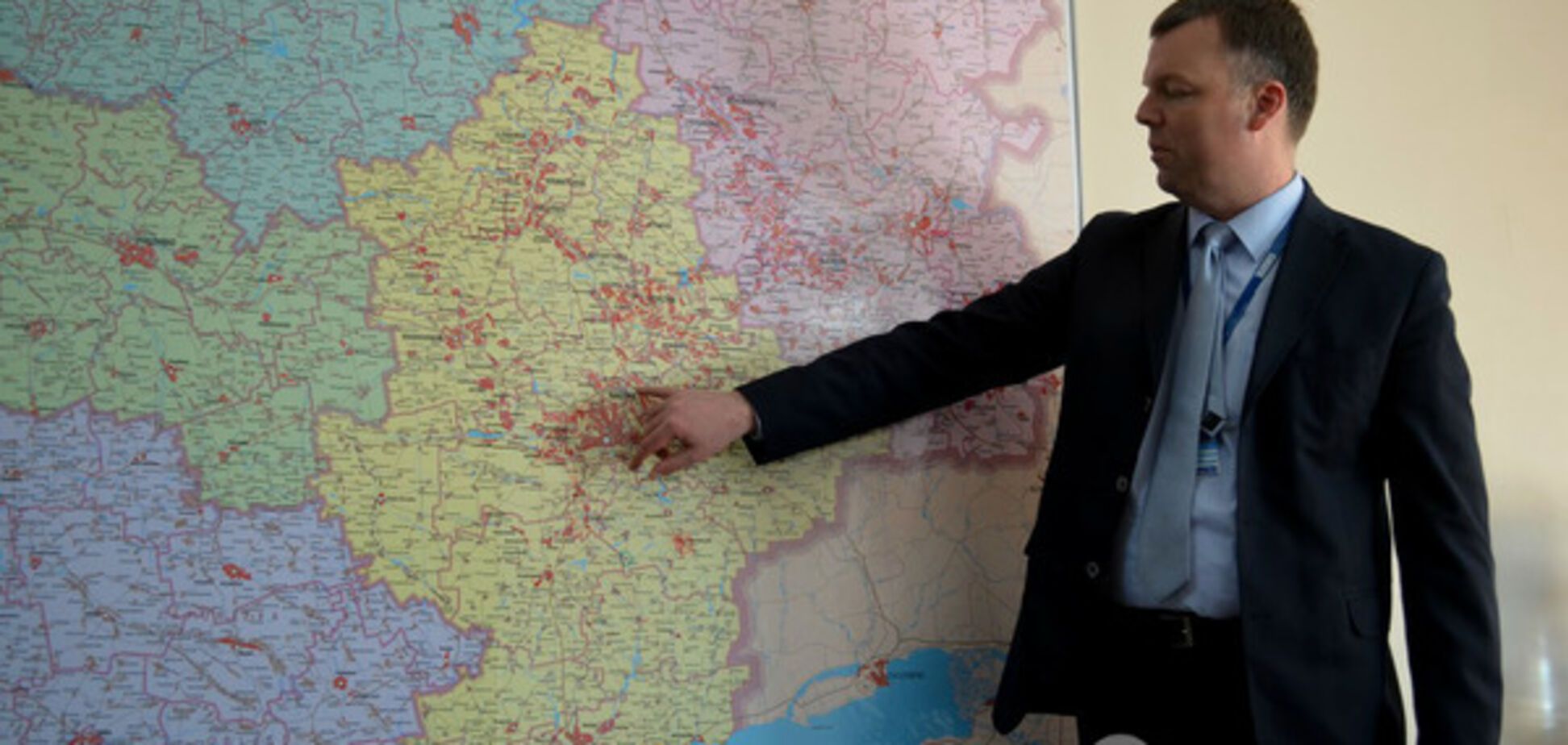 Хуг: конфликт на Донбассе может прекратиться завтра, но есть одно но