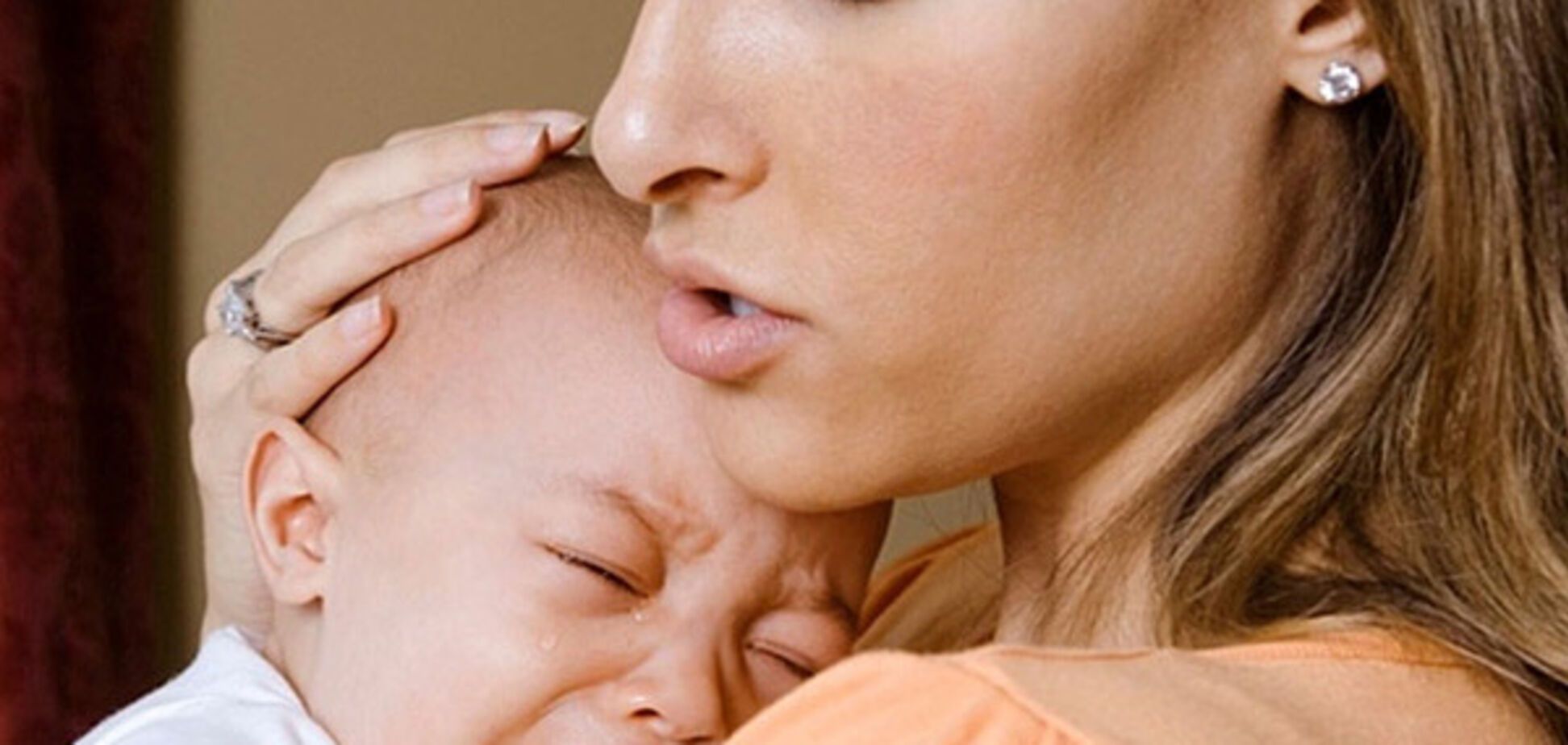 Ученые выяснили, как плач младенцев влияет на доход родителей