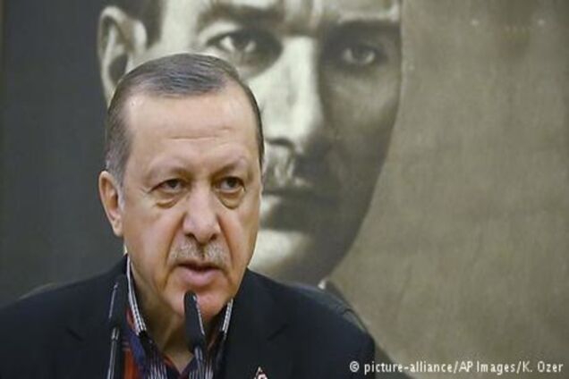 Референдум у Туреччині: Ердоган проти Ататюрка