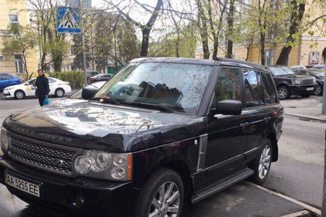 Герой парковки