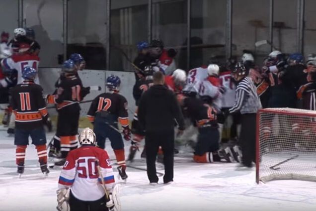 драка хоккеистов