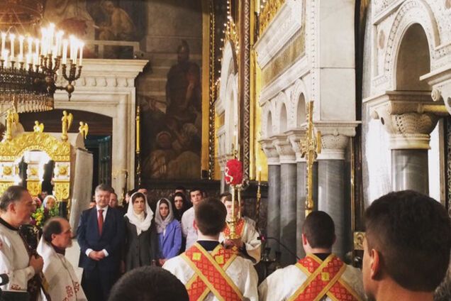 Петр Порошенко с семьей во Владимирском соборе