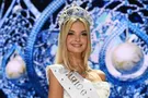 Полина Попова