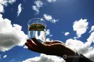 вода