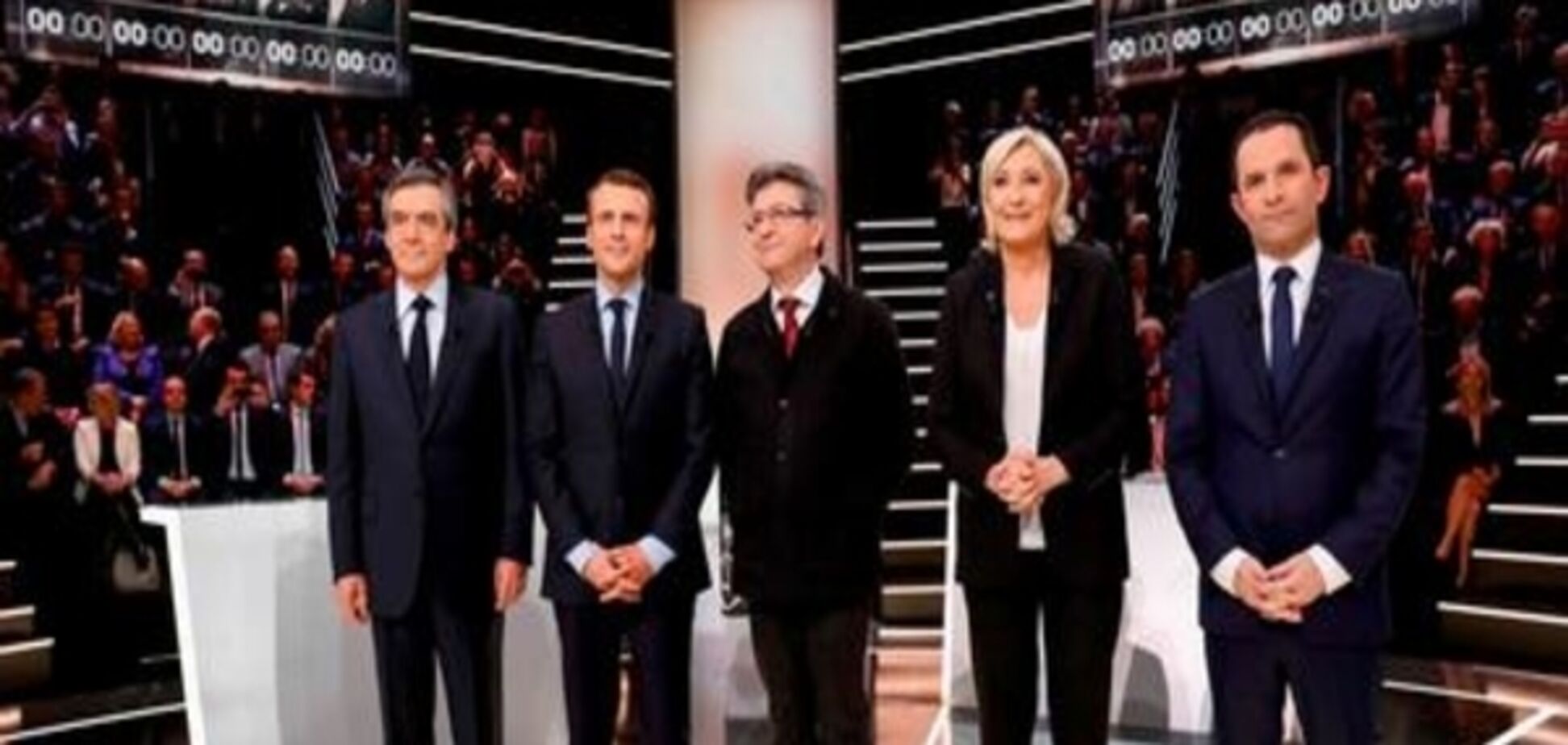 Вибори у Франції: незначний розрив між чотирма лідерами перегонів