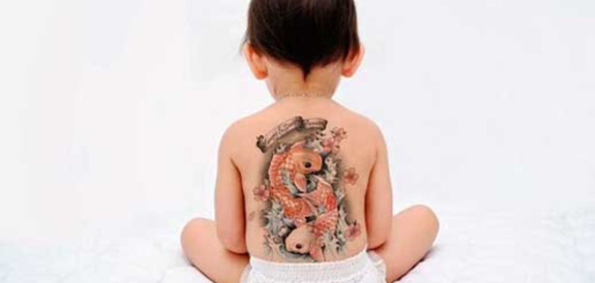 Татуировка в 5 лет: в сети критикуют нерадивую мать