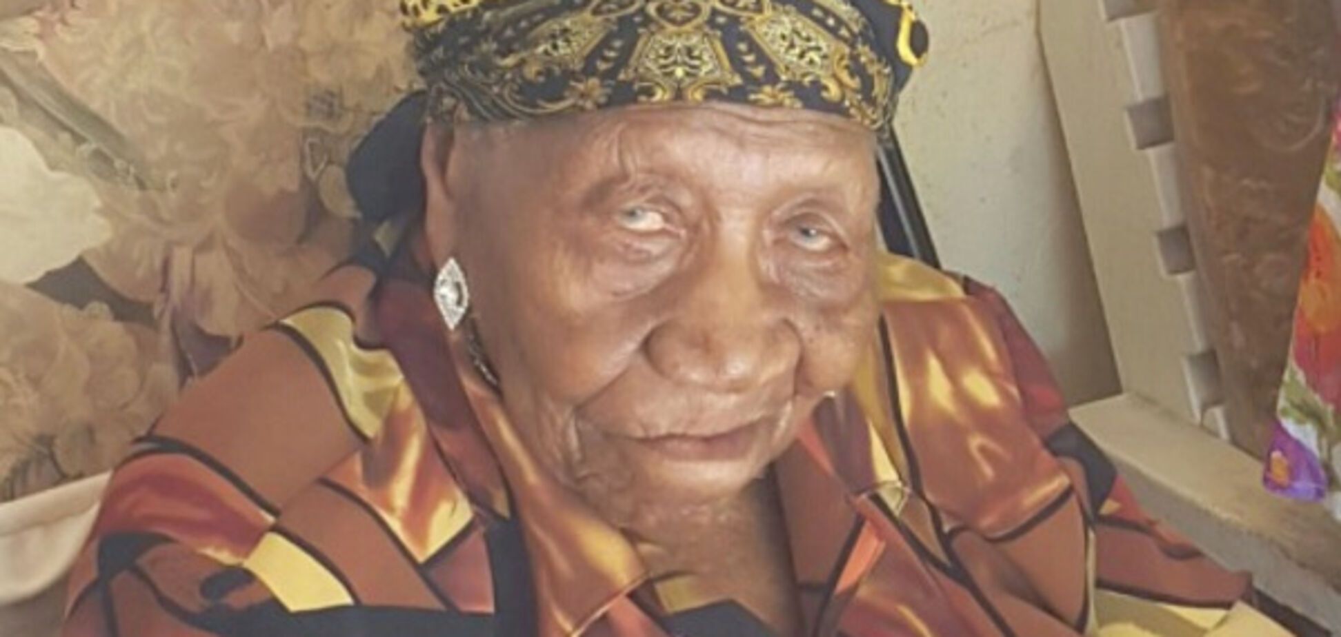 Вайолет Браун