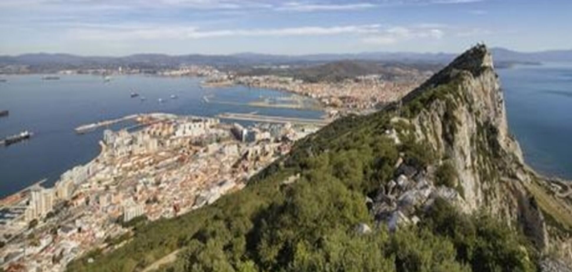 Мадрид добивається права вето щодо Гібралтару