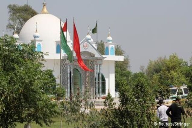 Щонайменше 20 загиблих унаслідок нападу в суфійському храмі в Пакистані