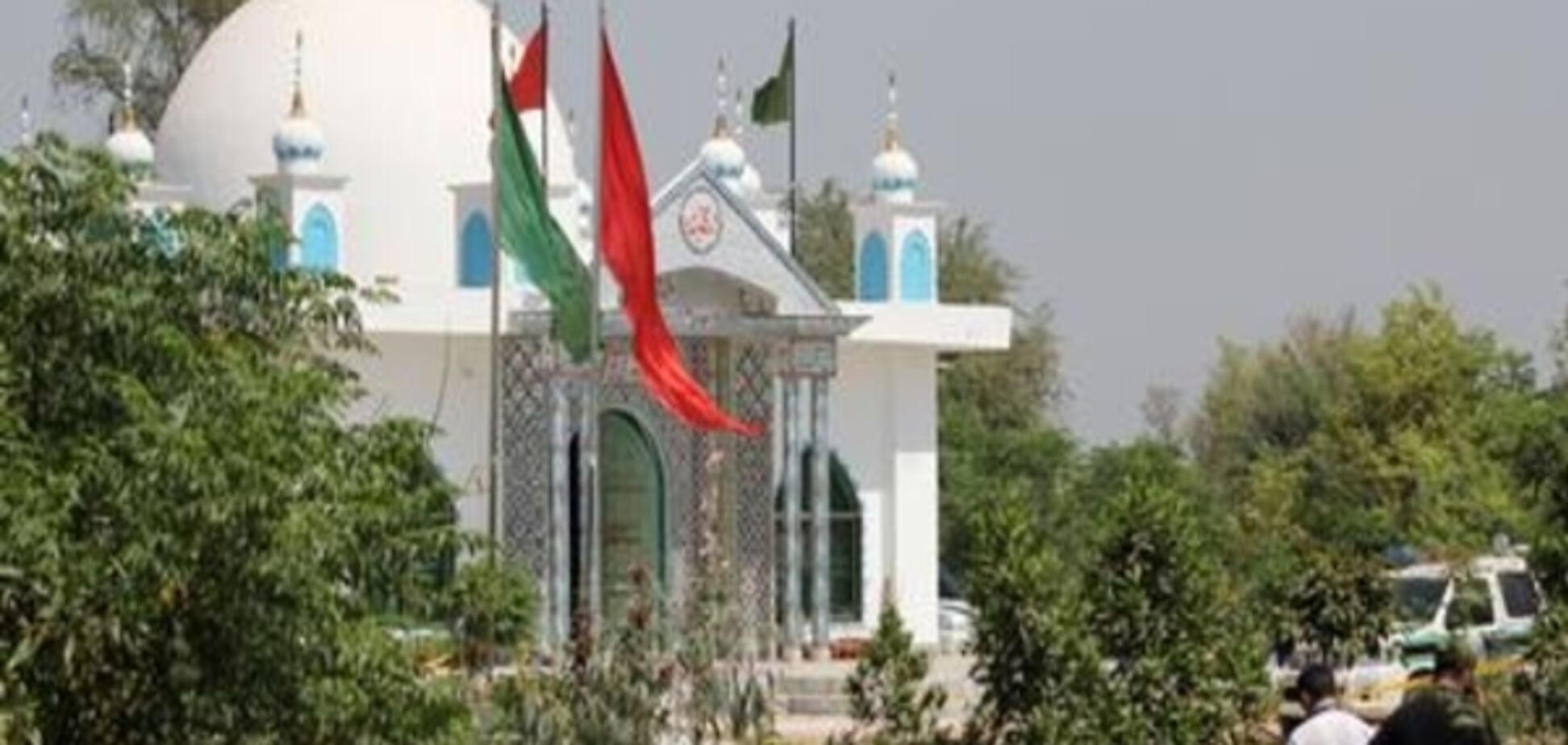 Щонайменше 20 загиблих унаслідок нападу в суфійському храмі в Пакистані