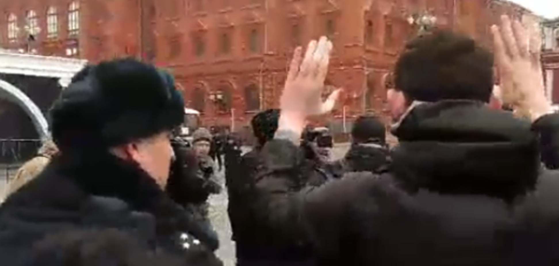 Появилось видео беспорядков в центре Москвы