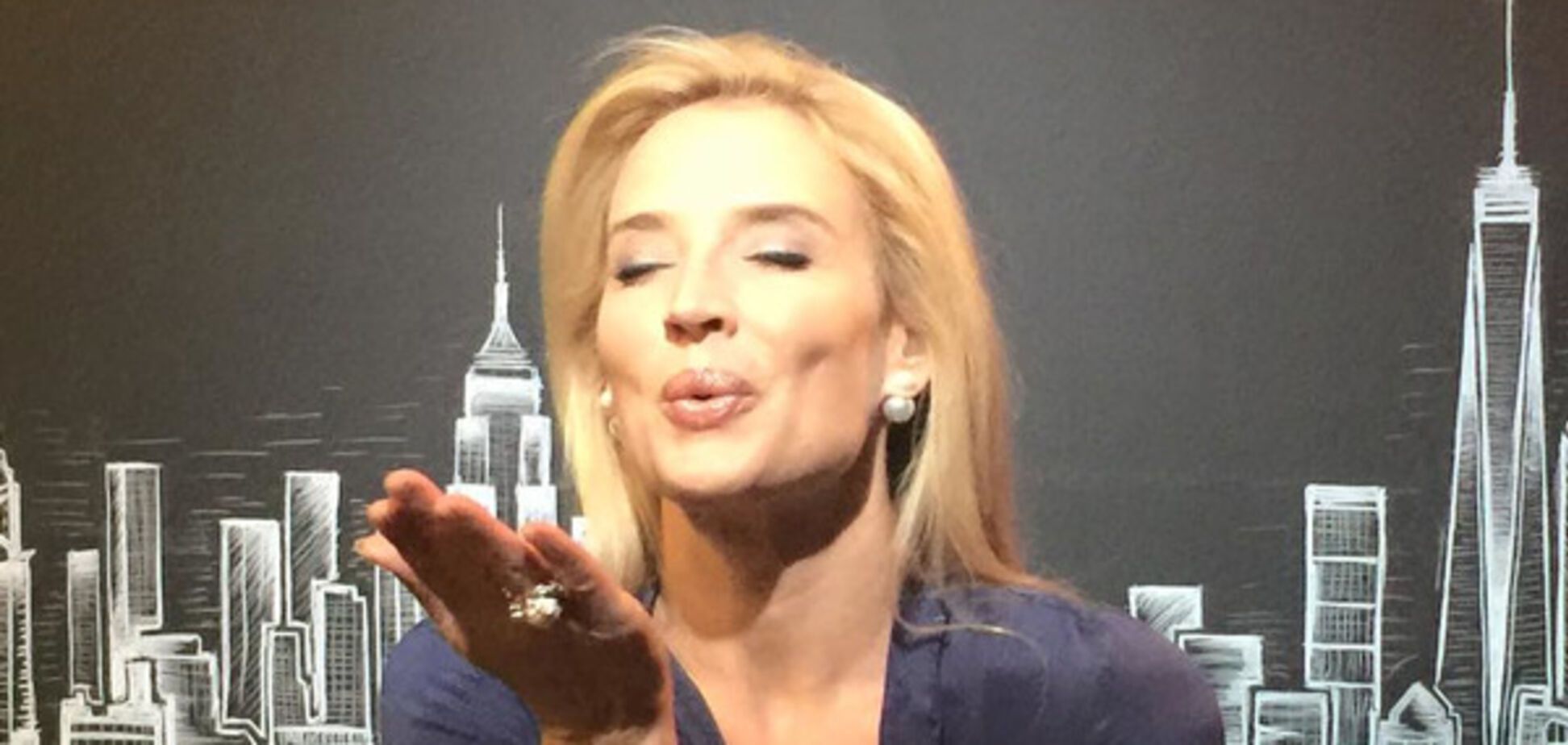 Секс-скандал с ведущим Fox News: опубликованы фото его жертв