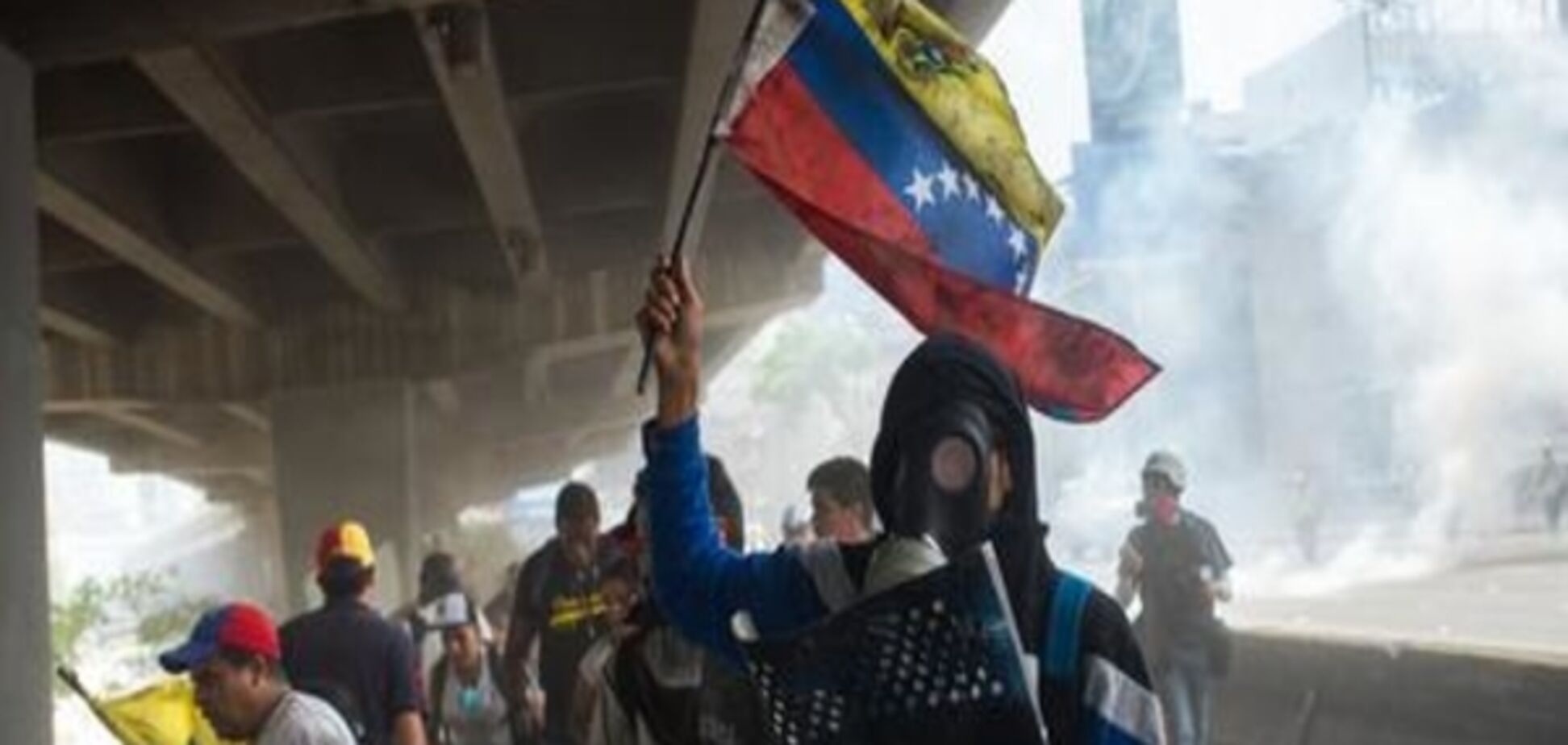 У Венесуелі троє загиблих унаслідок сутичок під час 'матері всіх маршів' протесту