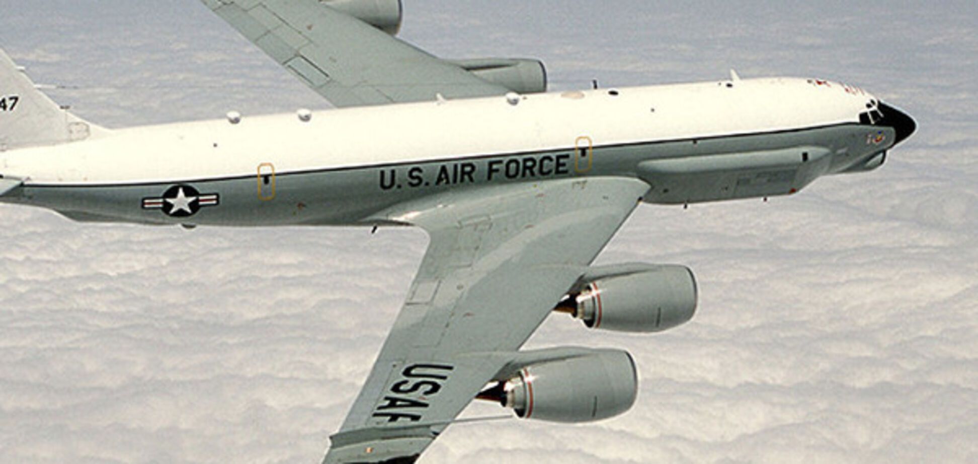 RC-135W