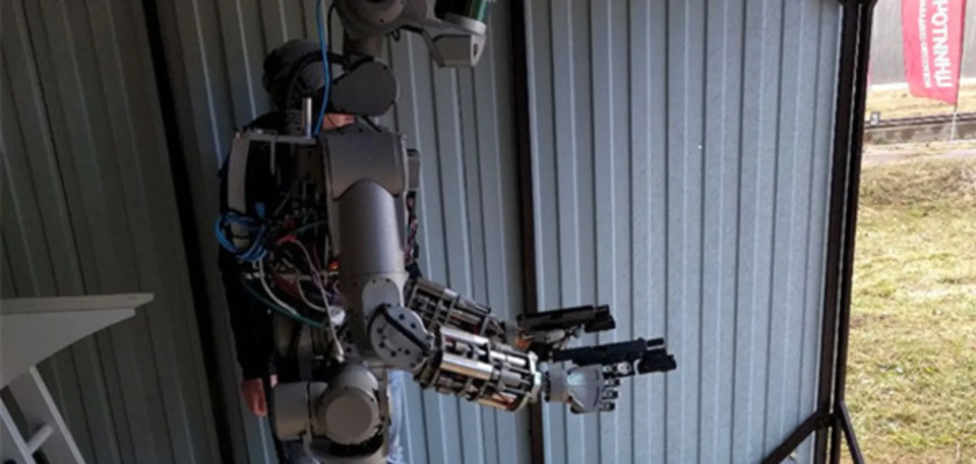 Робот Федор